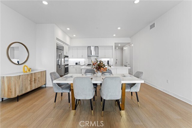 2602 Rivington