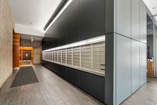 Photo - 1720 S Michigan Ave