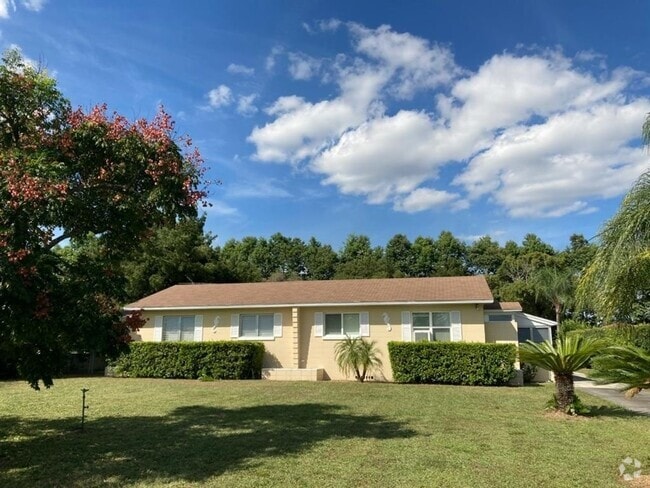 Building Photo - 129 Masterpiece Rd Unit 1 Rental