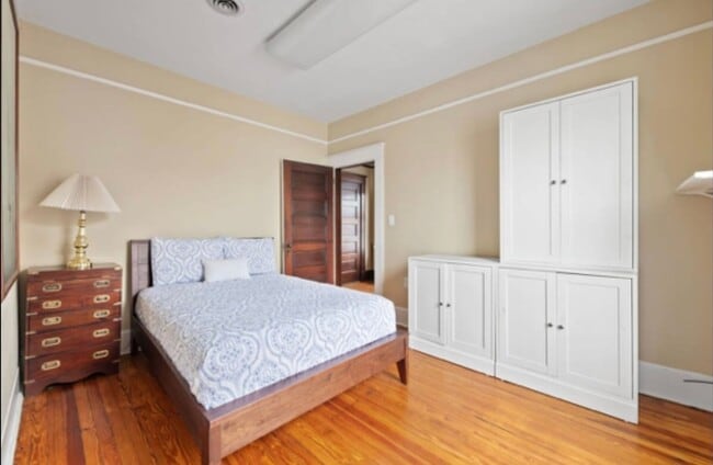 Photo - 11 S Court St