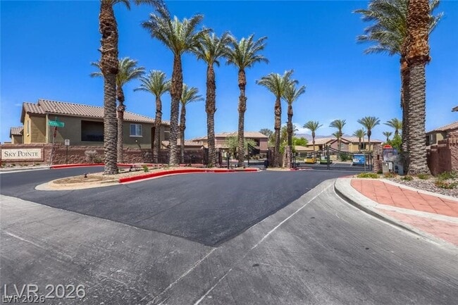 Photo - 6868 Sky Pointe Dr Unidad 1122