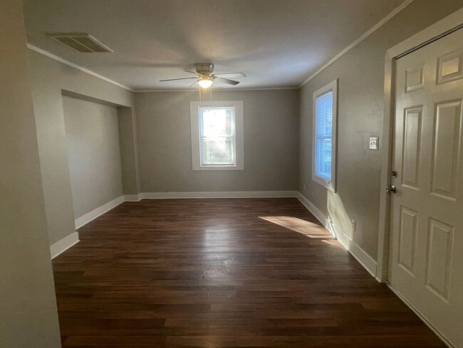 Photo - 1131 Amelia Ave