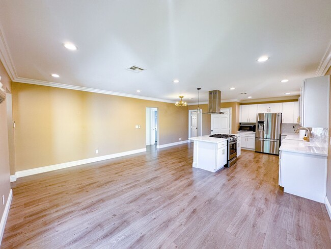 Photo - Gorgeous 3 Bedroom 2 Bath Updated House for Lease Near SoFi!