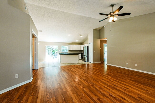 Photo - 1320 Rain Forest Ln