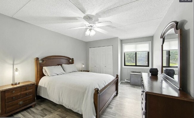 Photo - 200 Winding Way Unit J15