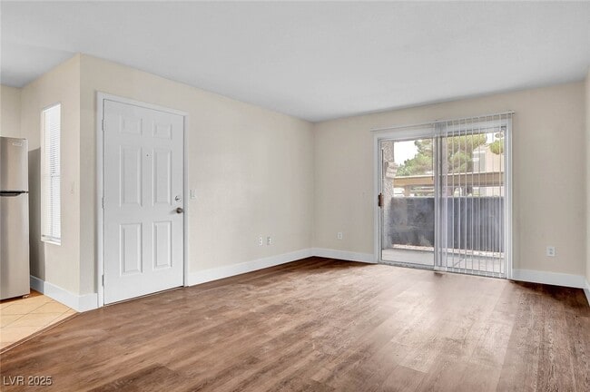 Building Photo - 5055 W Hacienda Ave Unit 1215