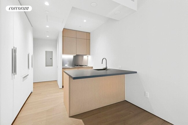 Photo - 251 W 14th St