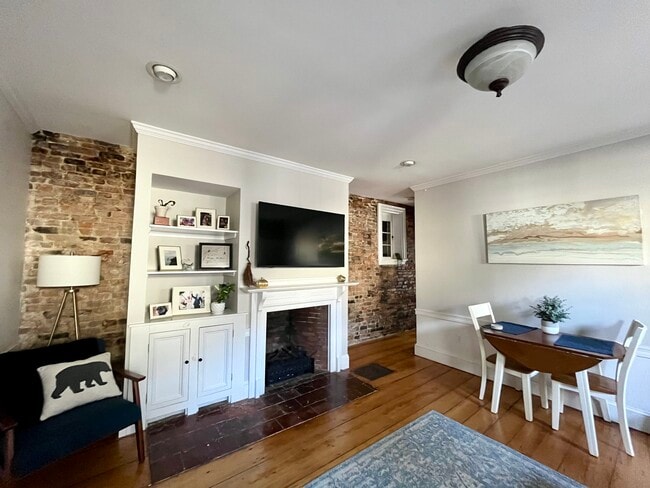 Photo - 7 Daniels St Unit 1