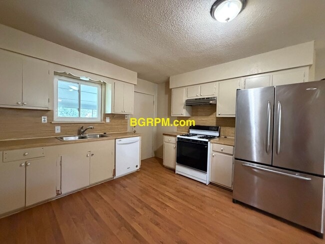 Photo - 2 BD 1 BA House