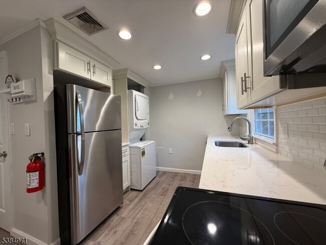 Photo - 200 N Lehigh Ave