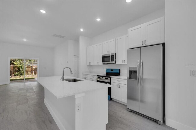 Photo - 1221 SW 5th St