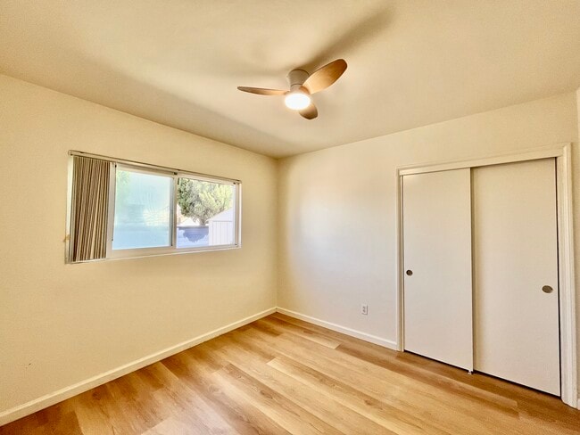 Building Photo - 331 E 1st St Unit 331 Rental