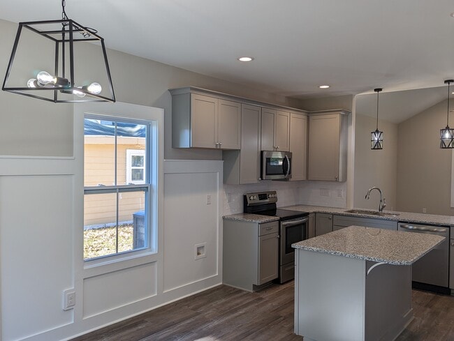 Photo - 505 W Preston St