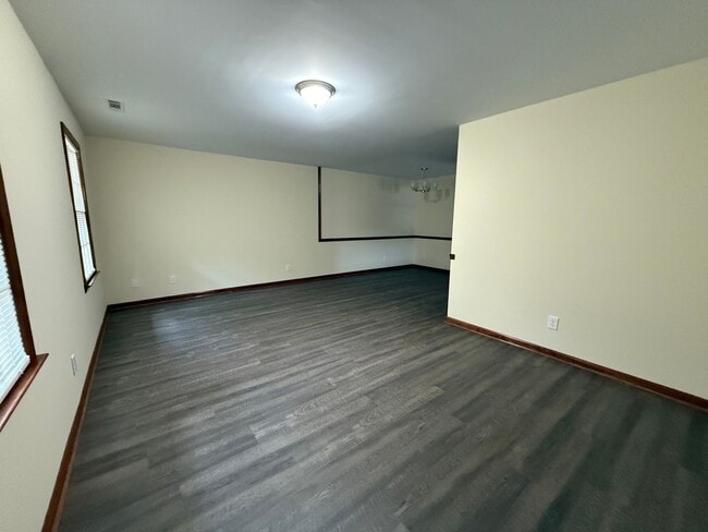 Building Photo - 113 Williamson St Unit B Rental