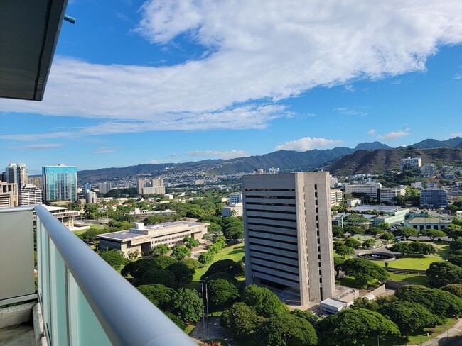 Photo - Split AC. Two Parking. Kakaako. (RRLLC)