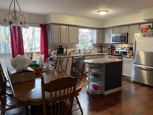 235 Emerald Dr