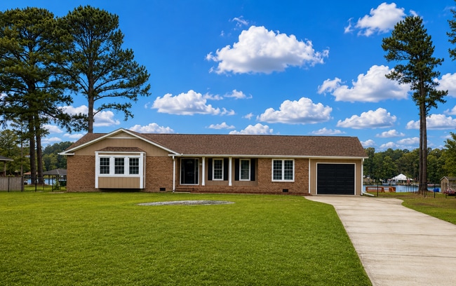 Building Photo - 101 Bayview Cir