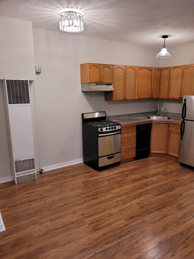 Photo - 137 Endicott St Condominio Unidad A