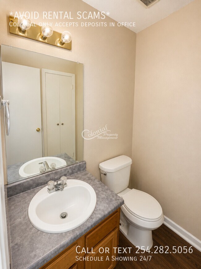 Photo - 1305 Monroe Loop Unit A