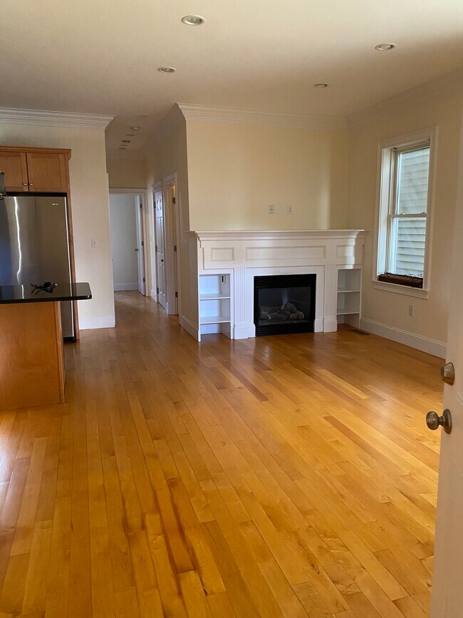 152 H St Unit 1