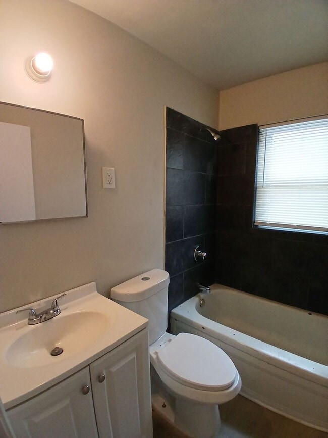 Photo - Delightful 2 bedroom 1 bath duplex - Open To Section 8 - $99 Move In Specail