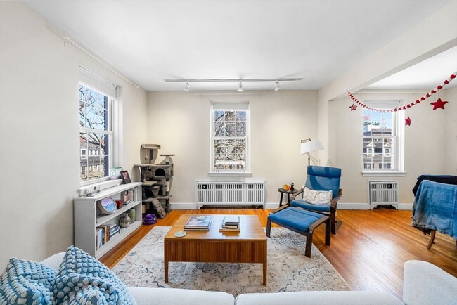 Photo - 1716 Cambridge St Condo Unit 31