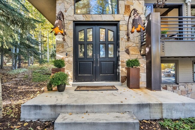 Photo - 3075 Snow Cloud Cir