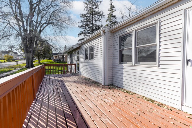 Photo - 2 Bed 1 Bath Home Available Now