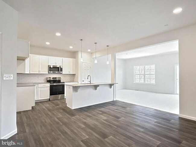 Photo - 7884 Briarwood Dr