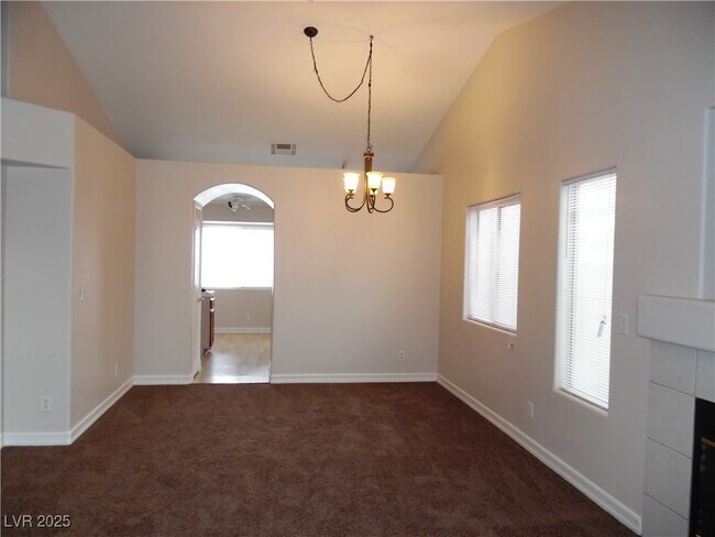 Photo - 9120 Dolente Ave