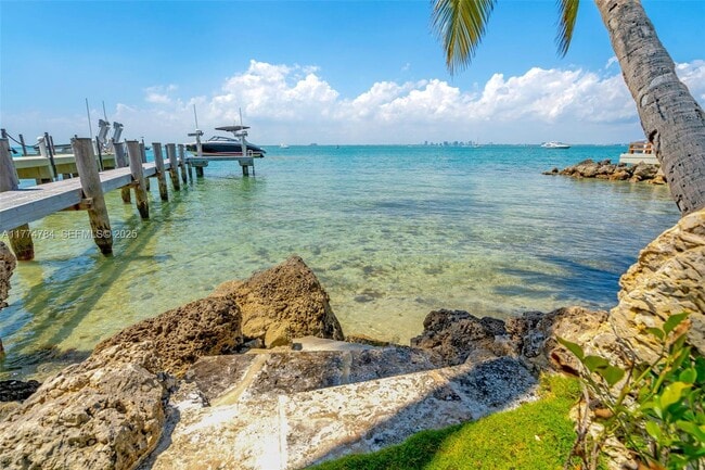 9 Harbor Point