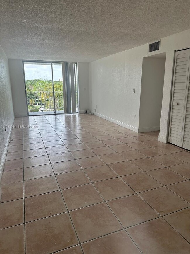Photo - 1805 Sans Souci Blvd Unidad 404