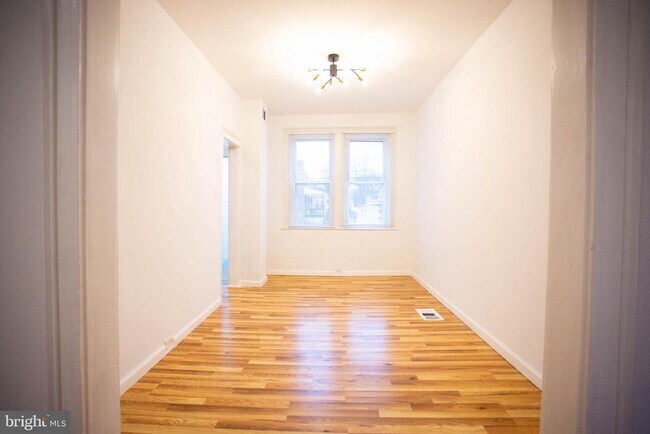 Photo - 3702 Hayward Ave