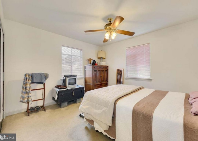 Photo - 420 Kerwin Rd