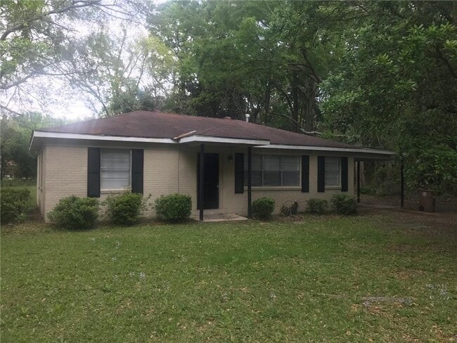 1622 Bryan Ave