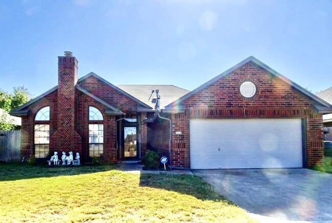 Building Photo - 9312 Maybrook Dr Rental