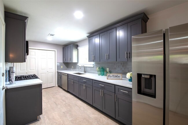 Photo - 1011 Twinbrooke Dr