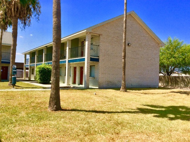 Las Violetas Town Home Apartments