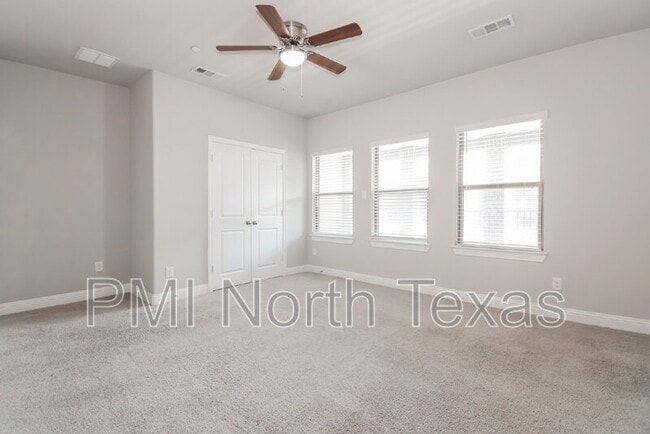 Photo - 4238 Shavano Dr