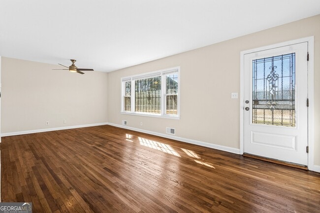 Photo - 1406 Columbia Dr