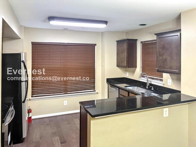 Photo - 104 Kendrick Pl Unidad Apartment 18