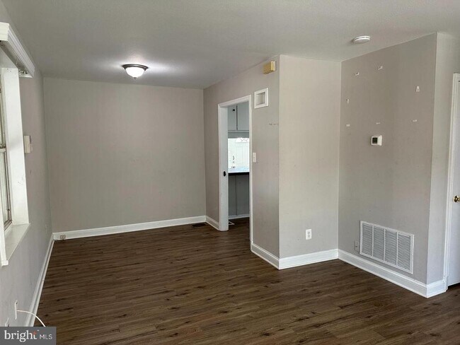 Photo - 2019 Leonard Rd
