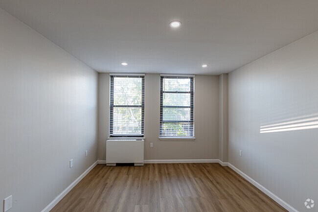 1BR, 1BA - Bedroom