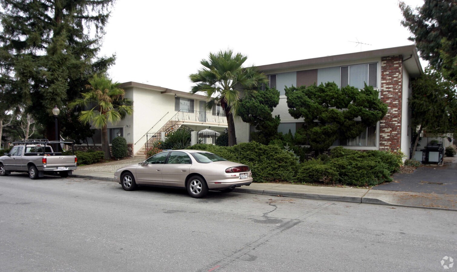 Photo - Rainbow Apartments