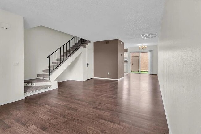 1643 Rue De Valle