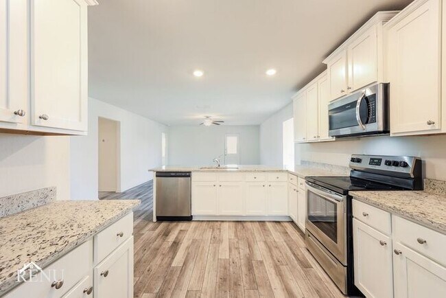 Photo - 2906 Citron Garden