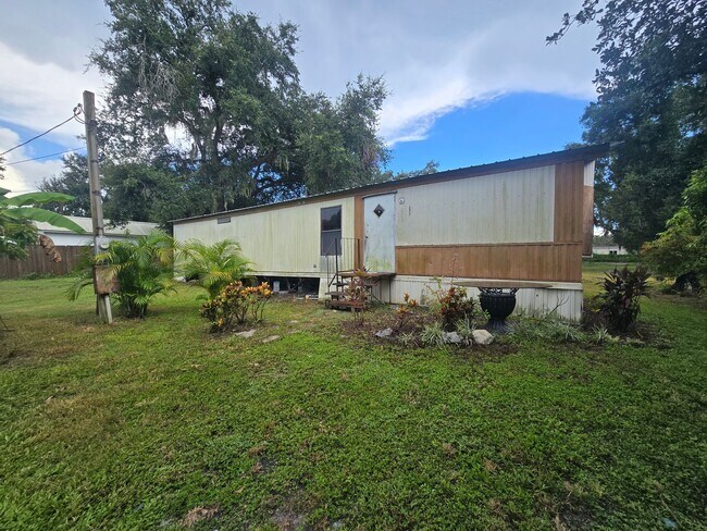 Photo - Two bedroom 1.5 bath mobile home on property