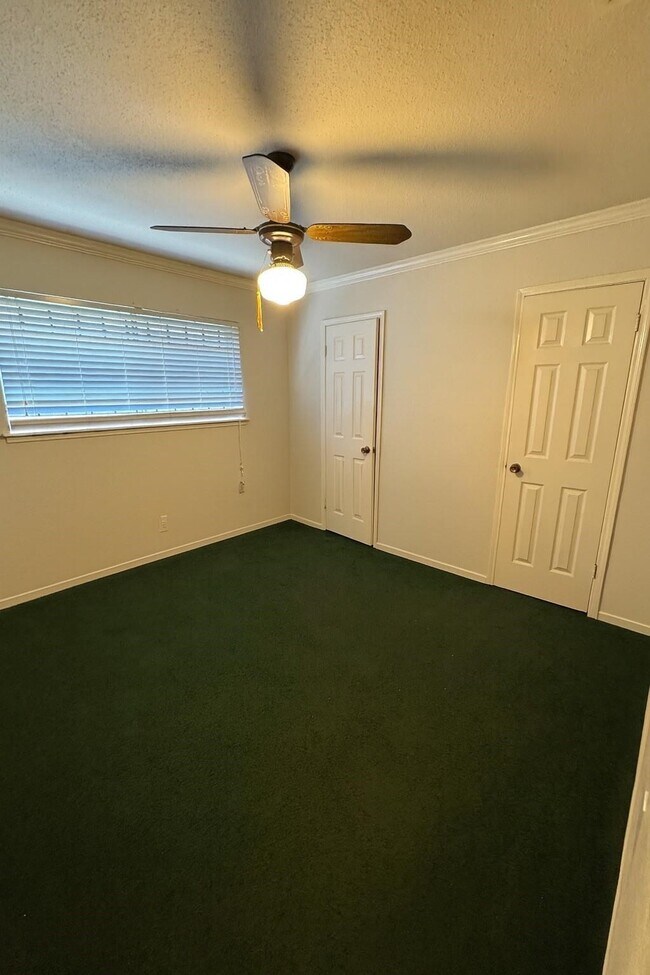 Photo - 8418 Claiborne St