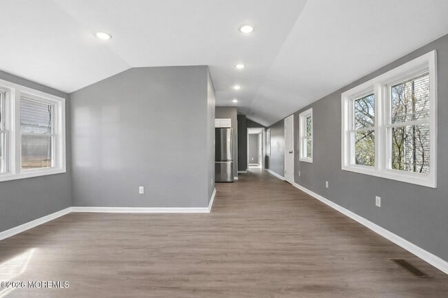 Photo - 209 Hilltop Blvd