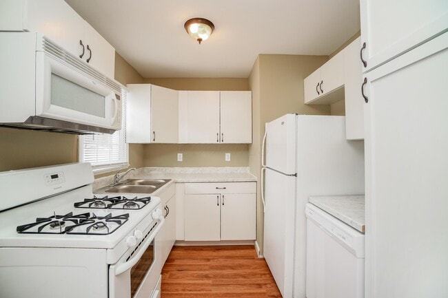 Photo - 2231 Dartmouth Ave